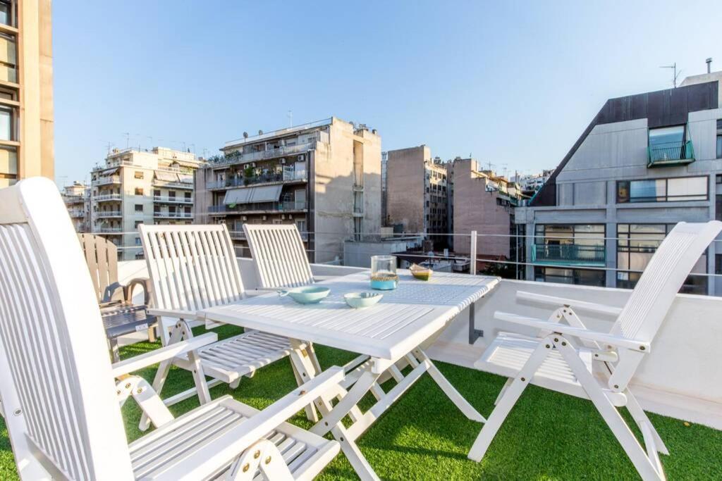 Neoclassical Apartment With 2 Bedrooms In El Pireo Exterior foto